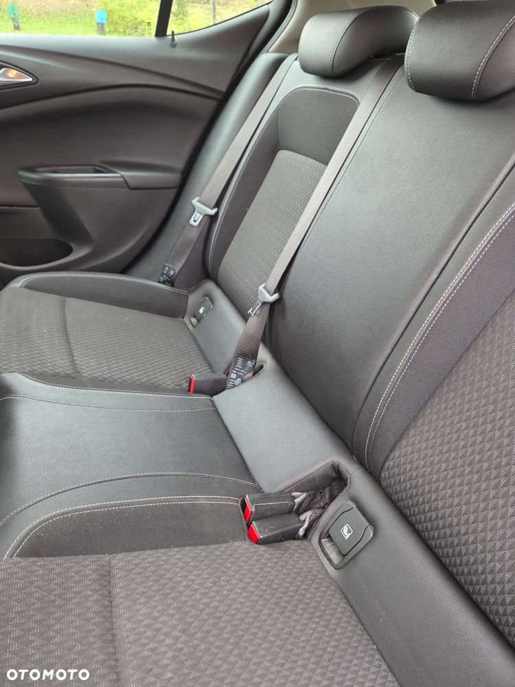 Opel Astra 1.4 T Dynamic - 8