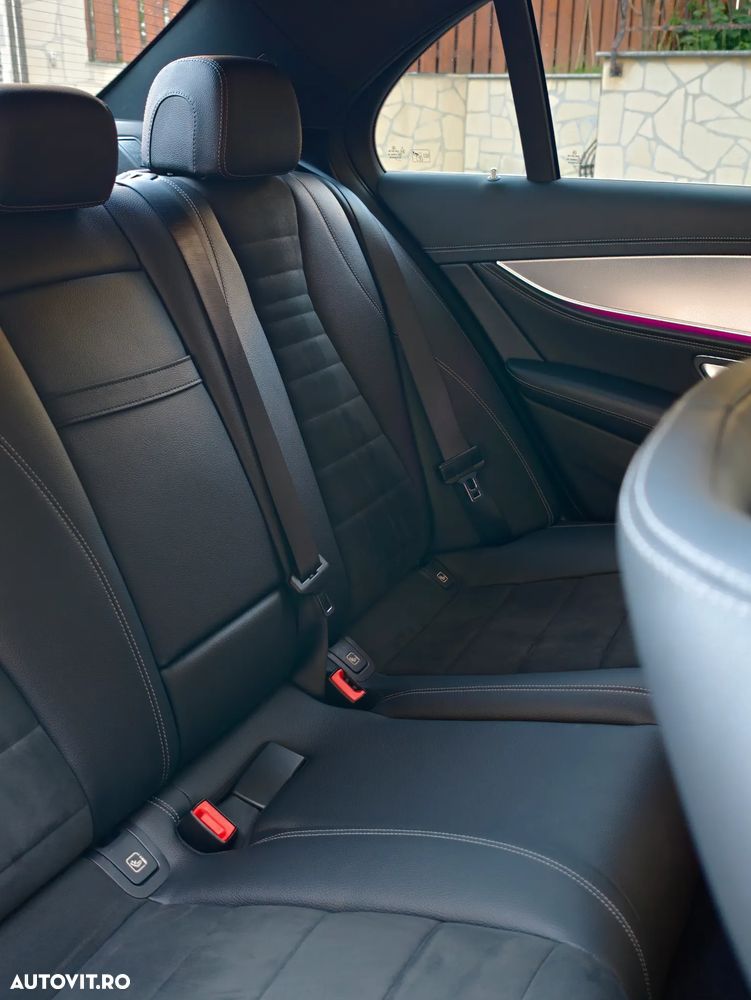 Mercedes-Benz E 220 d 4MATIC Aut. - 23