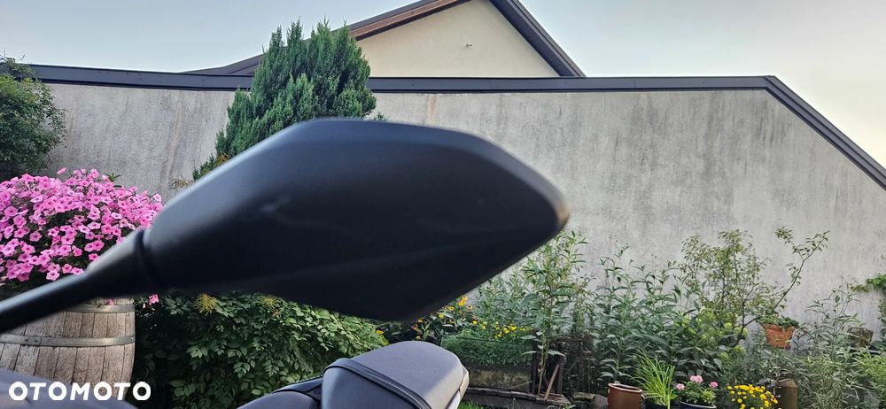 Yamaha MT - 5