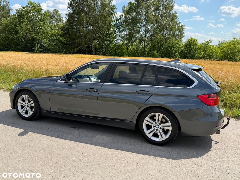 BMW Seria 3 320d Luxury Line - 10