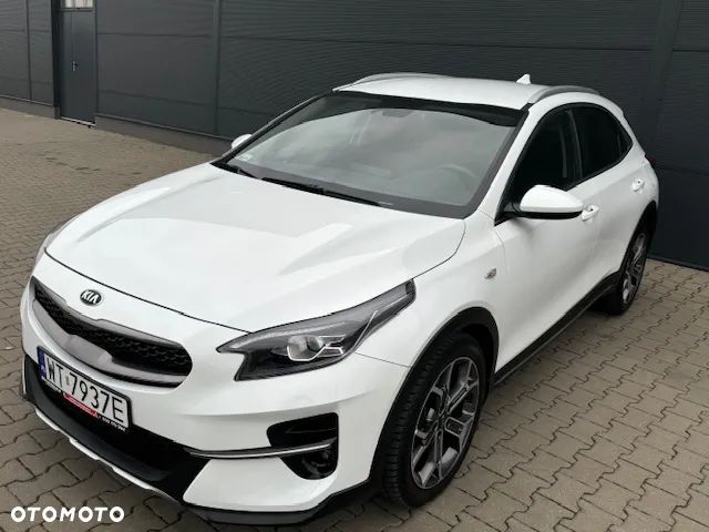 Kia XCeed - 13