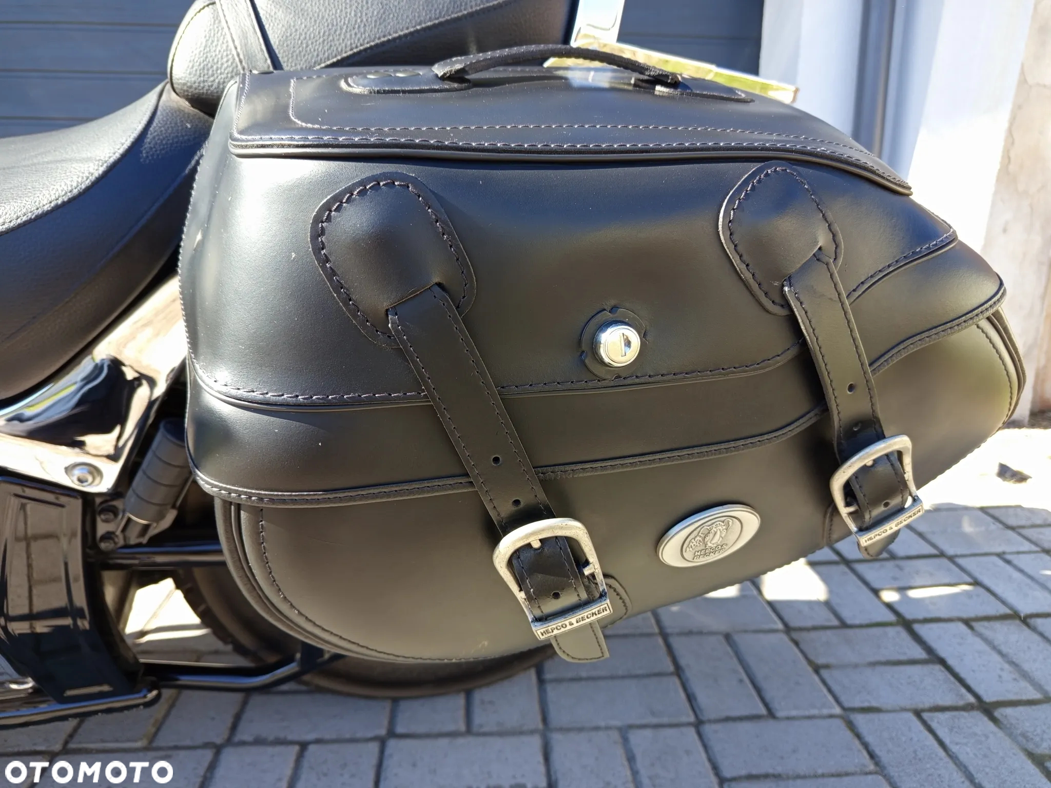 Suzuki Intruder - 13