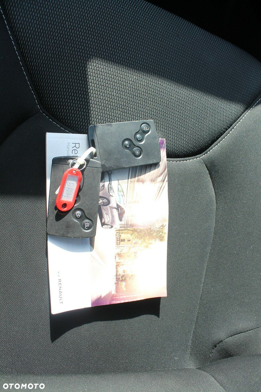 Renault Clio - 19