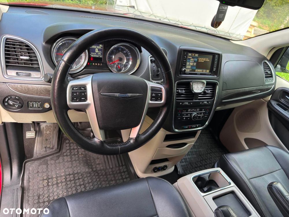 Chrysler Town & Country 3.6 Touring - 10