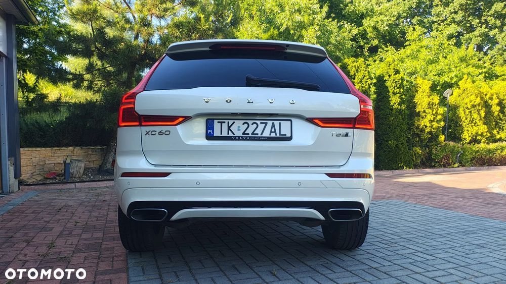 Volvo XC 60 T5 R-Design - 17