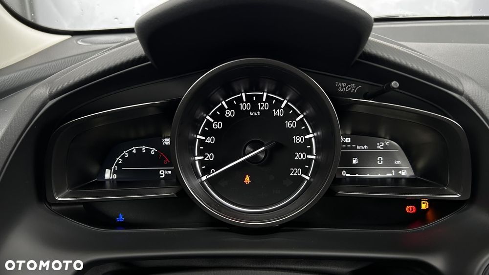 Mazda 2 - 15