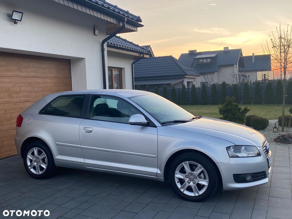 Audi A3 3-drzwiowe 1.4 TFSI Attraction - 5