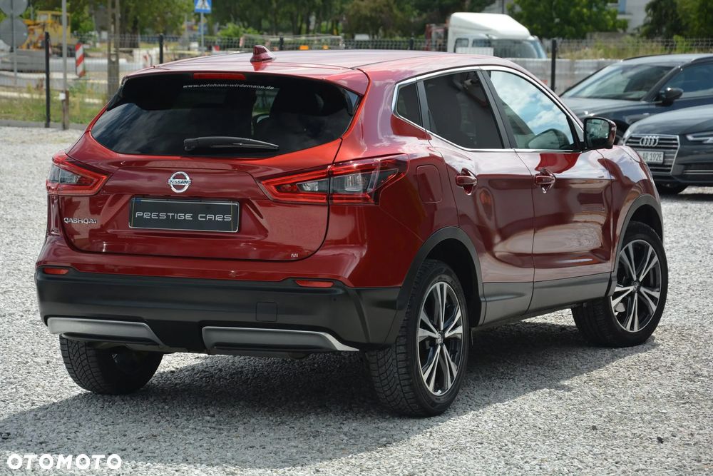 Nissan Qashqai 1.3 DIG-T AKARI - 9