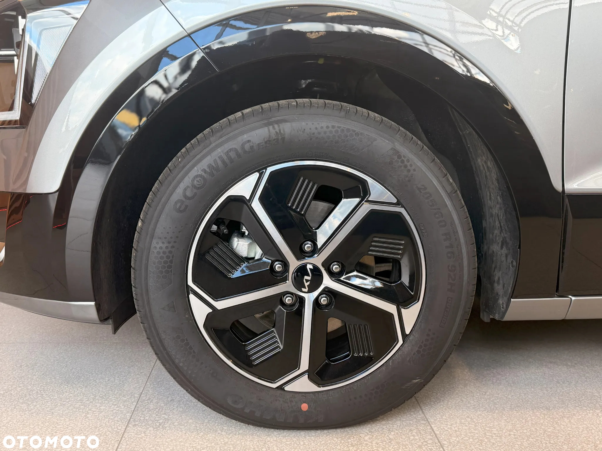 Kia Niro 1.6 GDI Hybrid L - 8