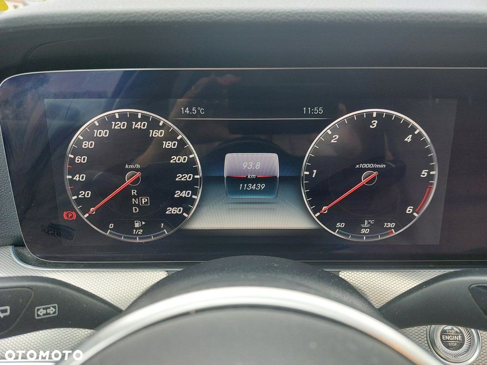 Mercedes-Benz Klasa E - 32