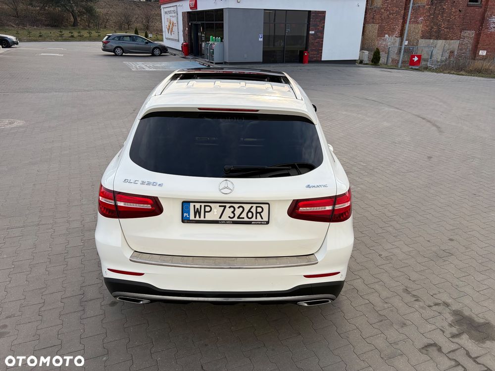 Mercedes-Benz GLC - 17