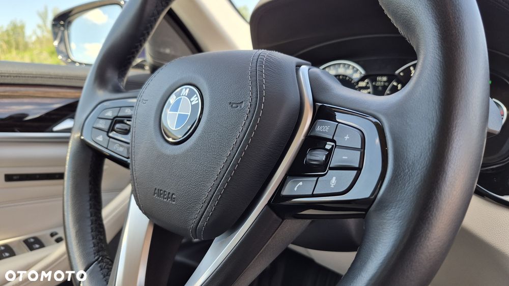 BMW Seria 5 530i xDrive Luxury Line - 26