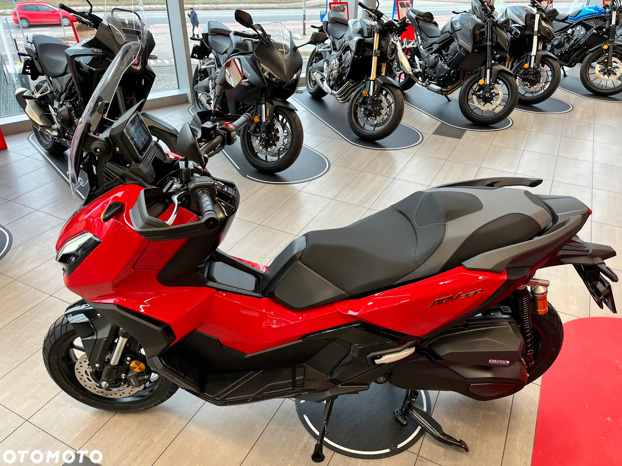 Honda ADV350 - 7