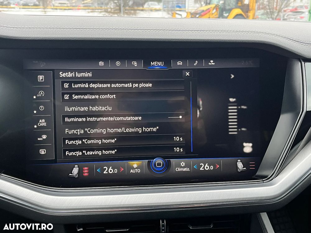 Volkswagen Touareg - 28