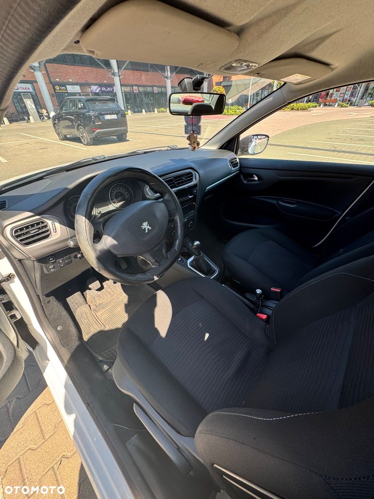 Peugeot 301 1.6 VTi Allure EU6 - 21