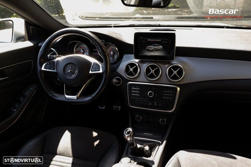 Mercedes-Benz CLA 200 d AMG Line - 25