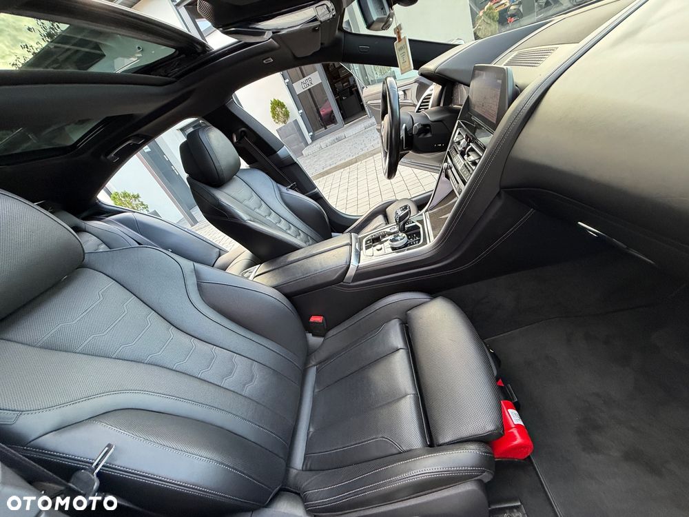 BMW Seria 8 840i xDrive - 28