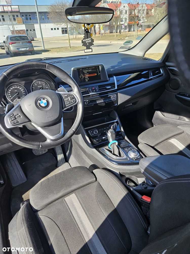 BMW Seria 2 218d Sport Line - 11
