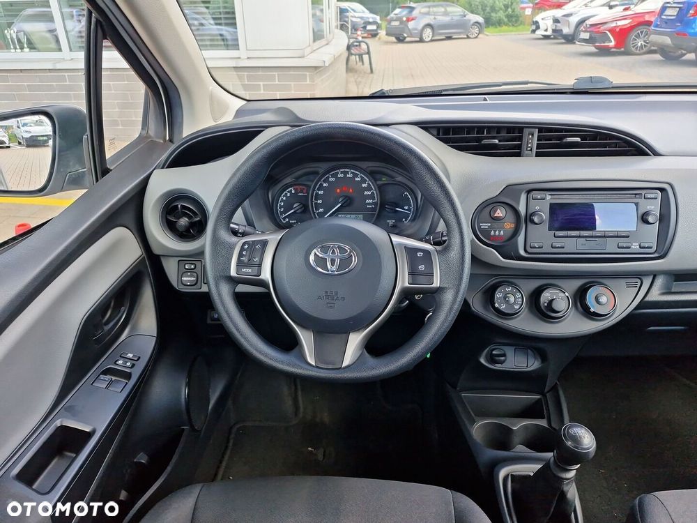Toyota Yaris 1.5 Active - 10