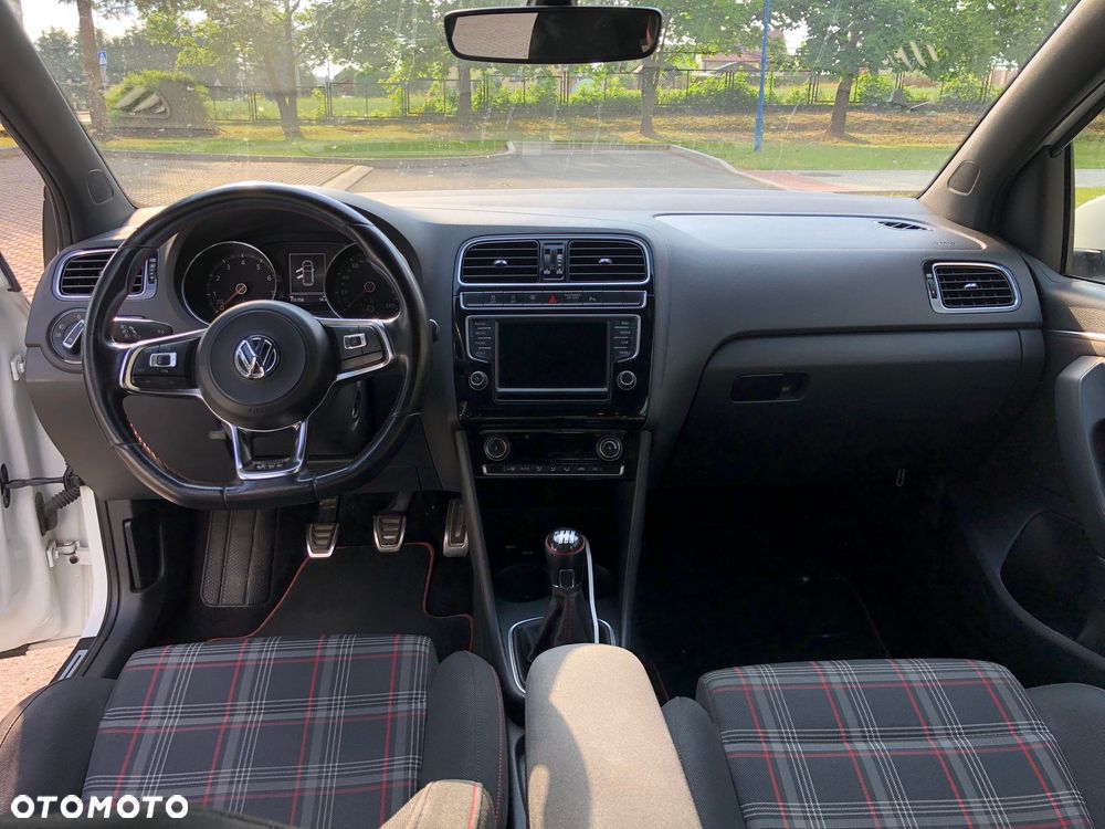 Volkswagen Polo 1.8 TSI BMT GTI - 5