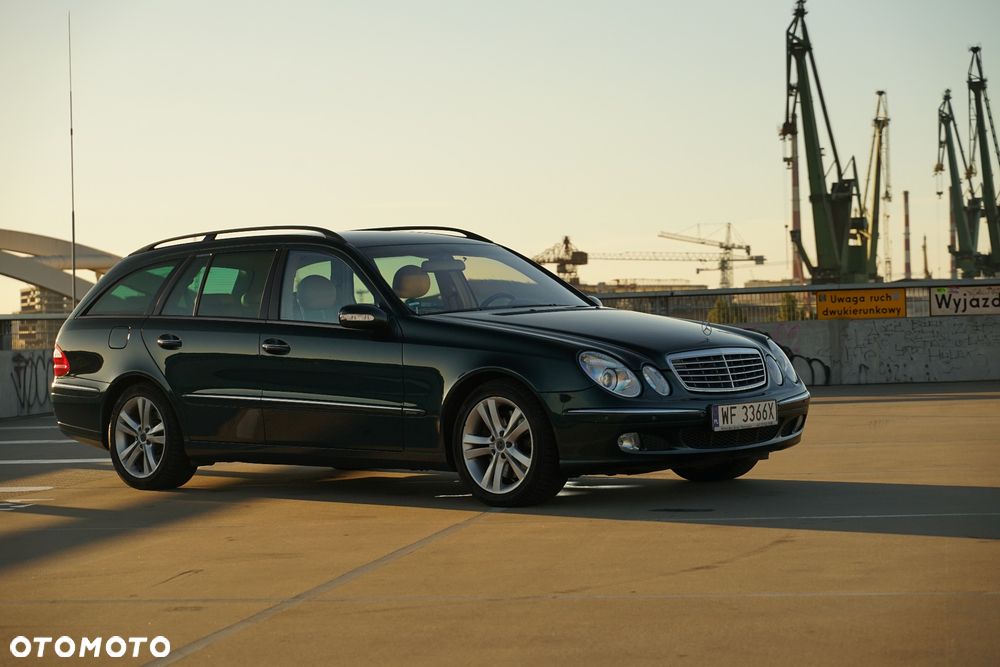 Mercedes-Benz Klasa E 500 4-Matic T Elegance - 18