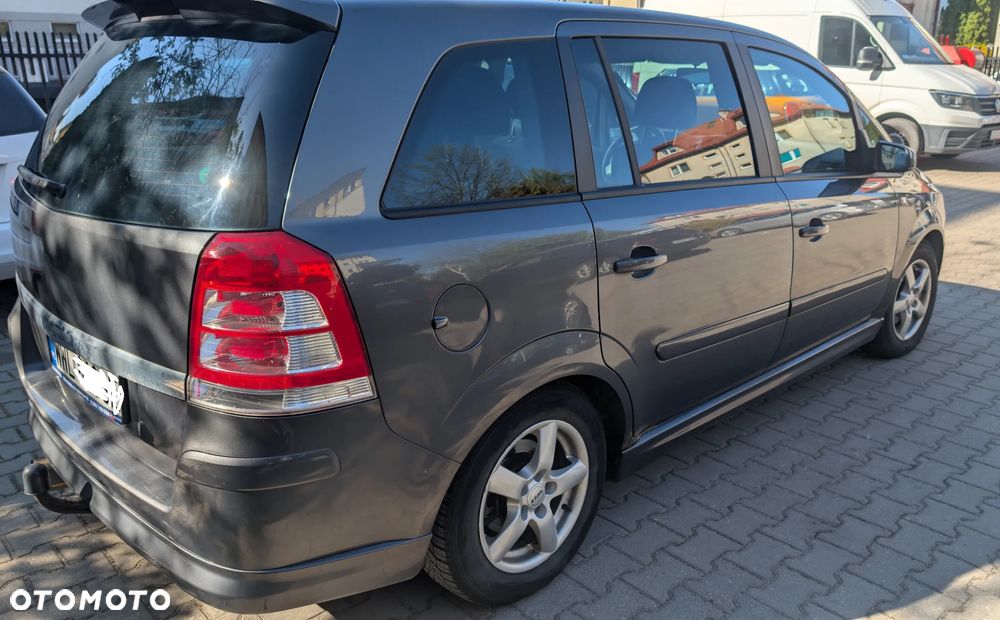 Opel Zafira 1.8 - 2