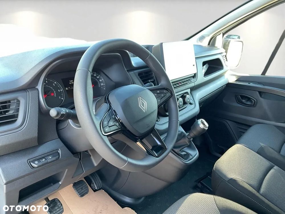 Renault Trafic - 12