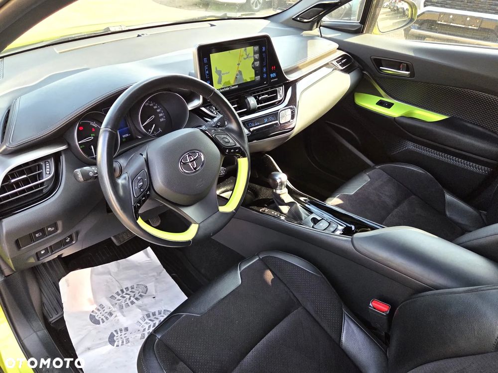 Toyota C-HR 1.8 Hybrid Executive - 23