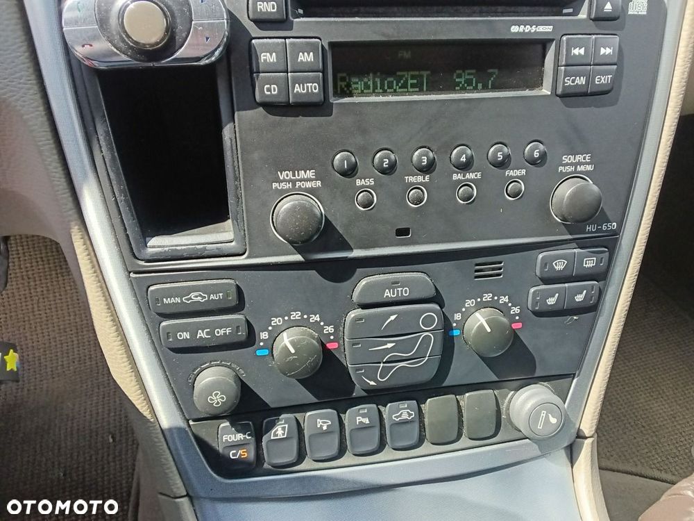 Volvo XC 70 - 18