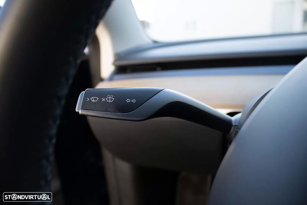 Tesla Model 3 Standard Range Plus RWD - 30