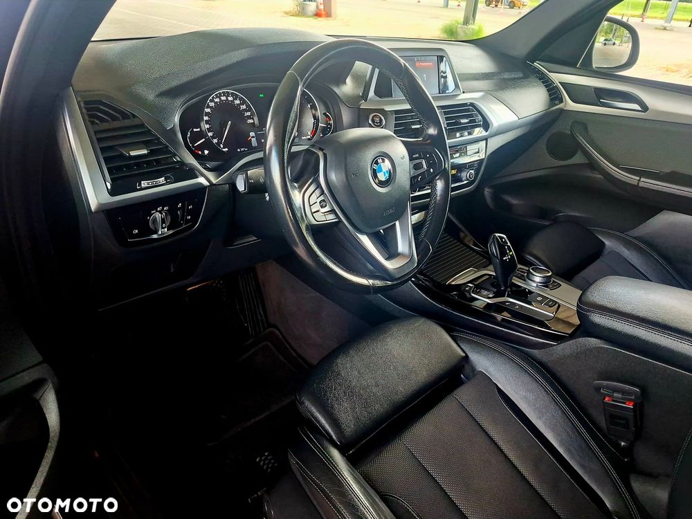 BMW X3 xDrive20d Luxury Line - 20