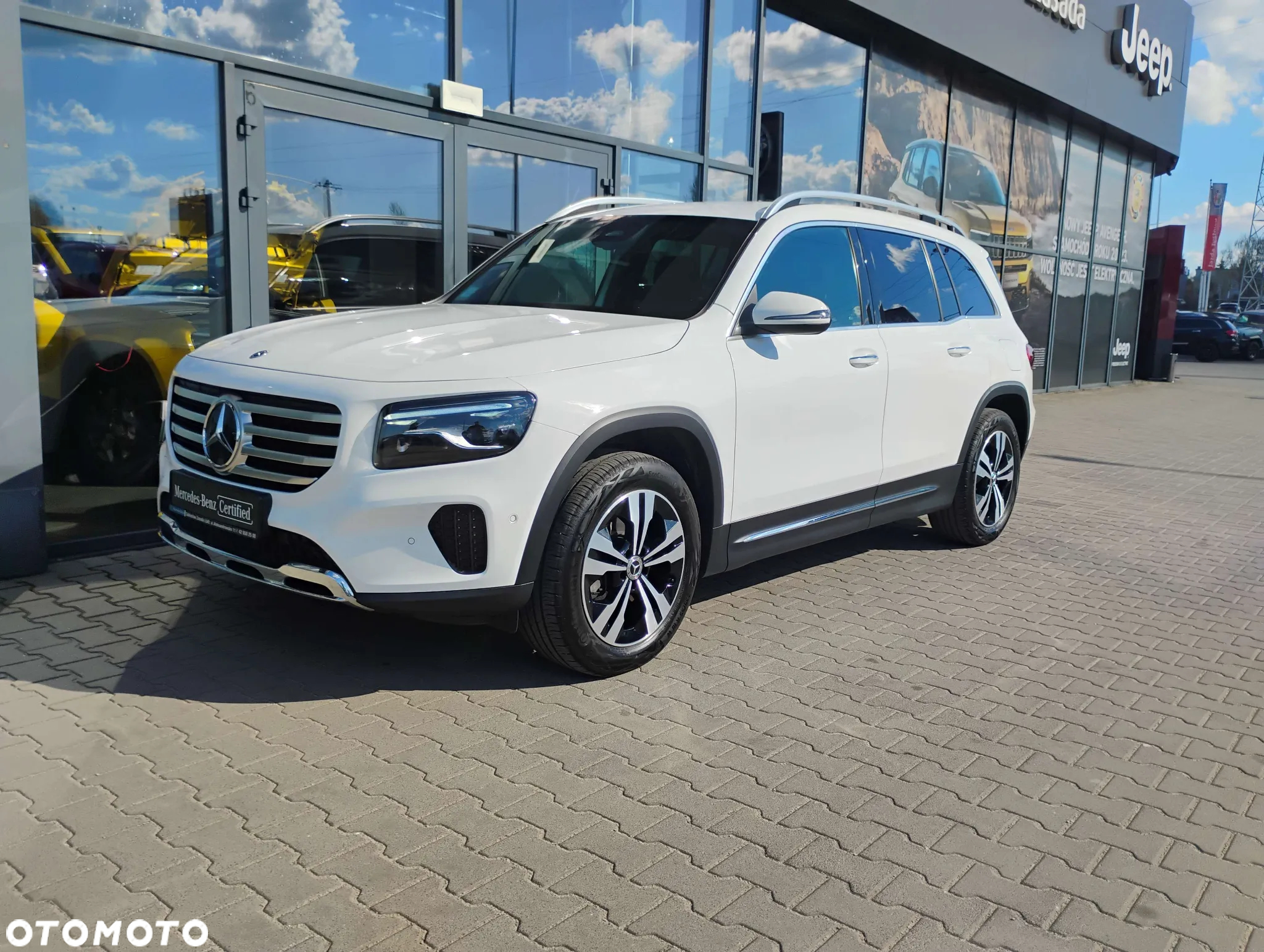 Mercedes-Benz GLB 200 Progressive 7G-DCT - 12