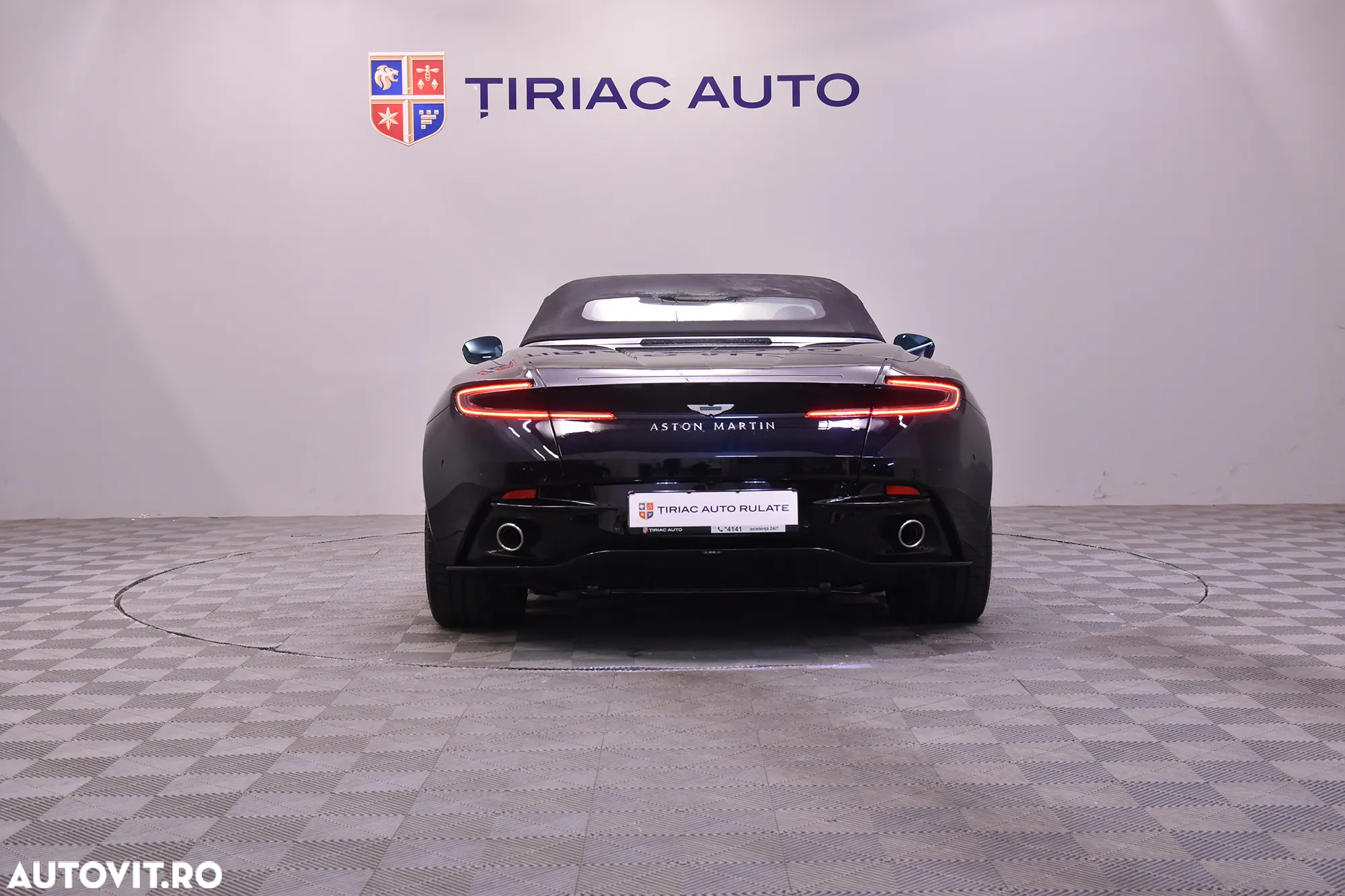 Aston Martin DB12 Volante - 5