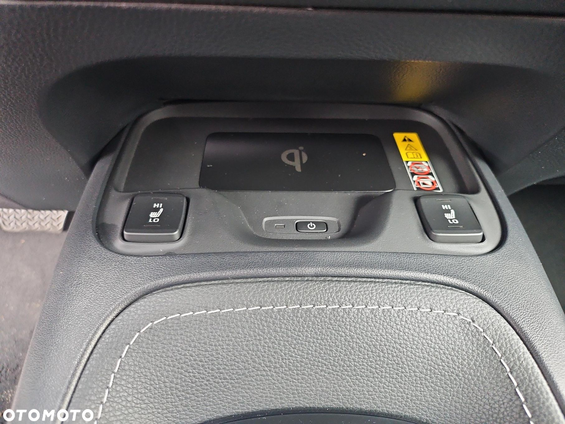 Toyota Corolla 1.8 Hybrid Style - 23