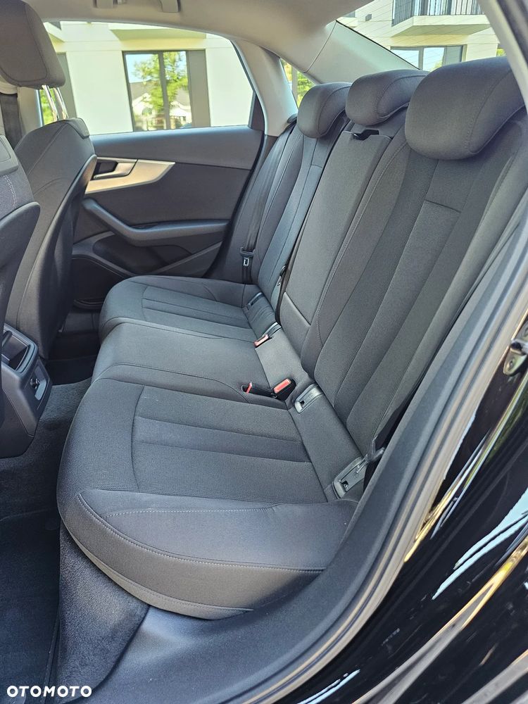 Audi A4 Limousine 35 TDI Sport S tronic - 20