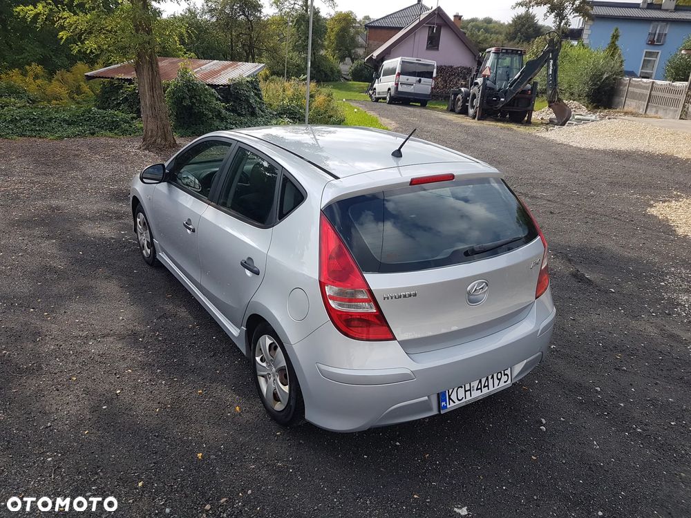 Hyundai i30 1.4 FIFA WM Edition - 9