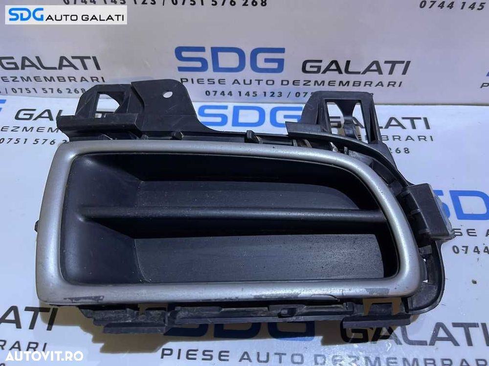 Grila Ornament Capac Inferior Dreapta Spoiler Bara Fata Mazda 6 Facelift 2002 - 2008 Cod GR1L-50C11 [V0278] - 1