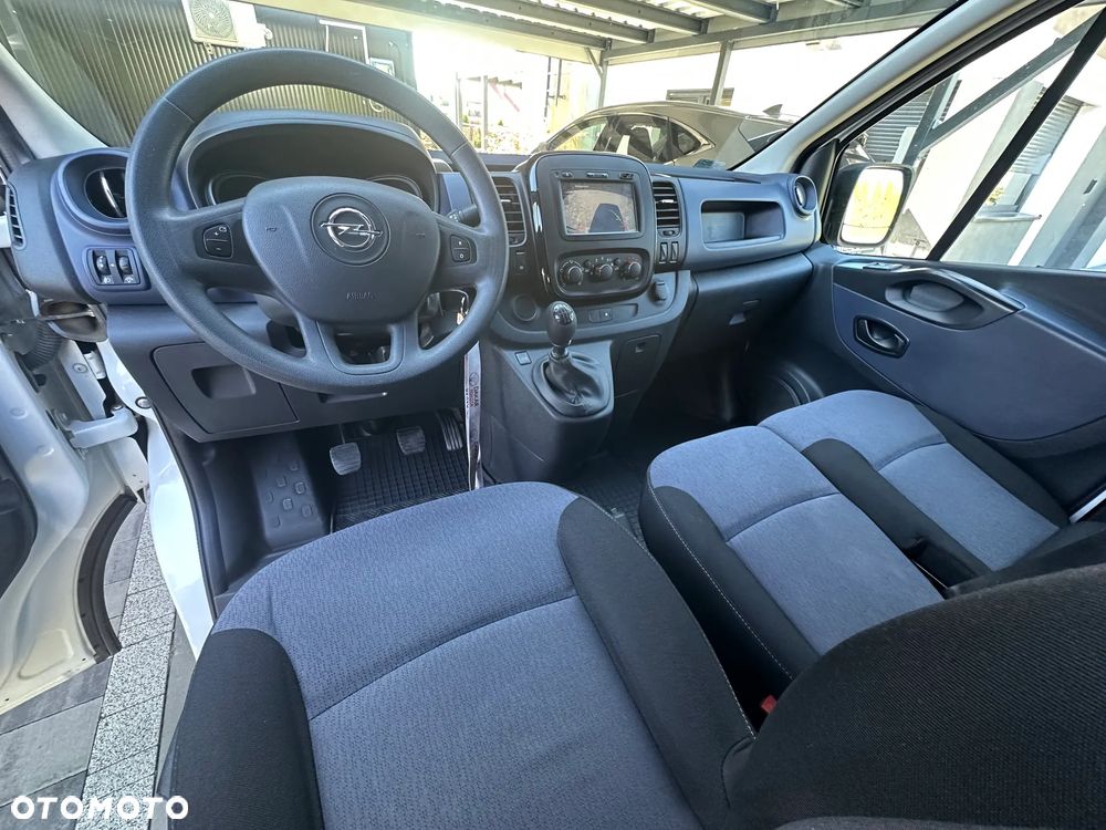 Opel Vivaro - 14