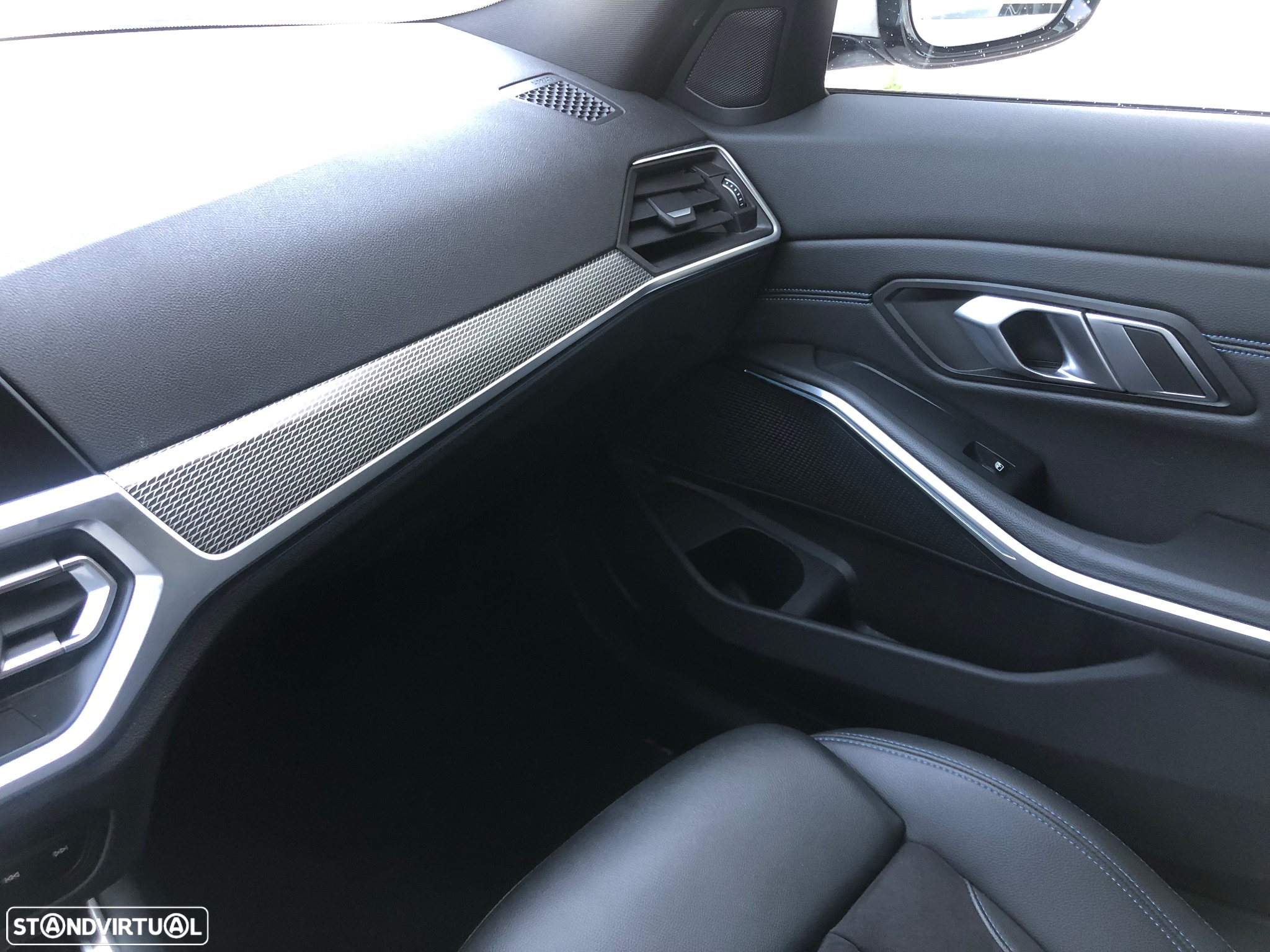 BMW 330 e Pack M Auto - 40