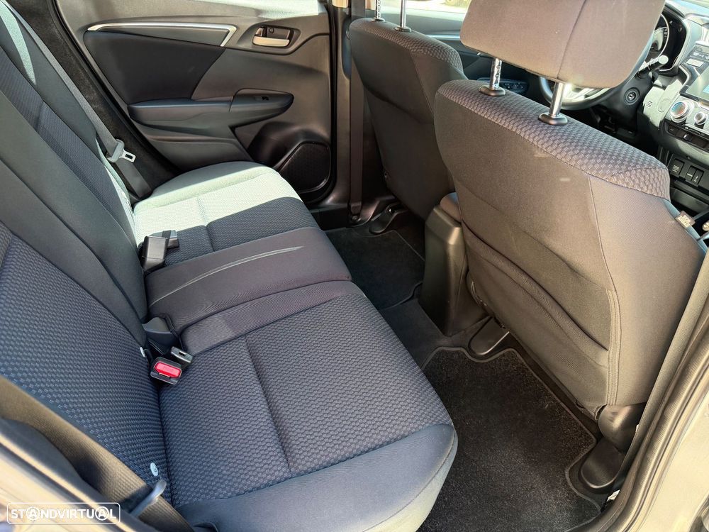 Honda Jazz 1.3 I-VTEC Elegance — fotografia 8