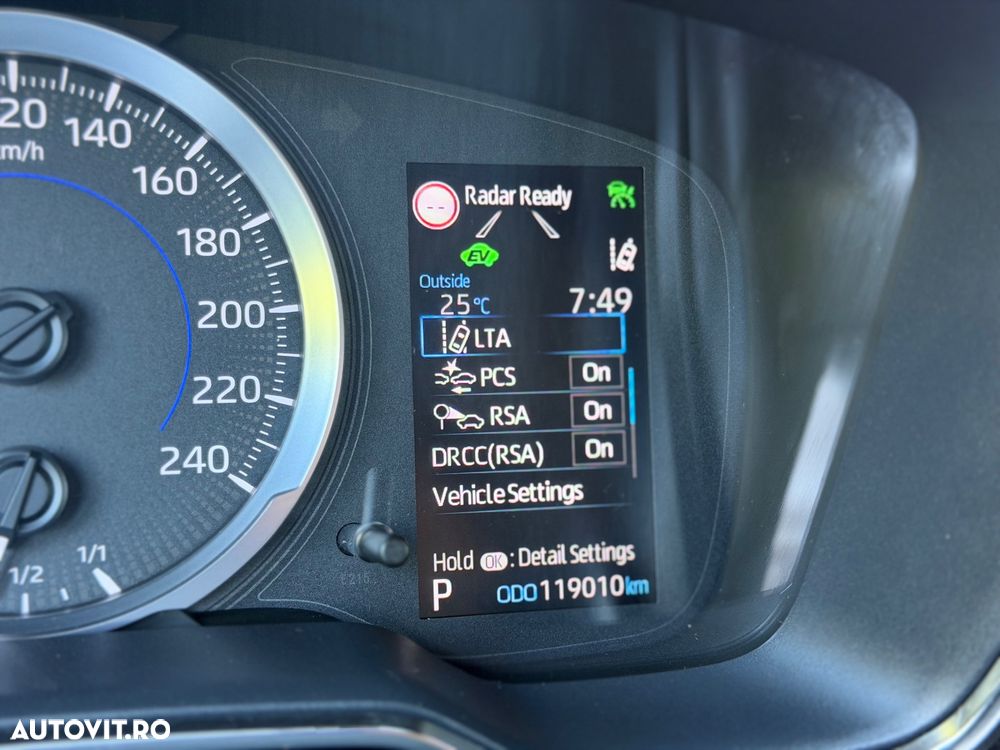Toyota Corolla 1.8 Hybrid Comfort - 23