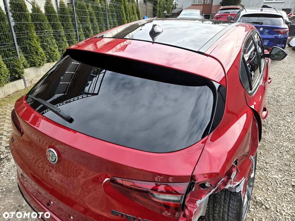 Alfa Romeo Stelvio 2.9 V6 Bi-Turbo Quadrifoglio Q4 - 11