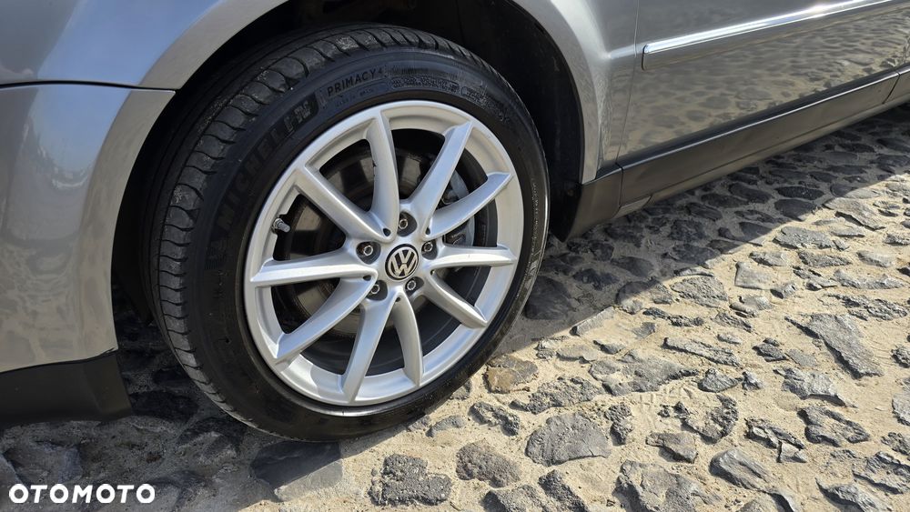 Volkswagen Passat 2.5 TDI Highline Tiptr - 19
