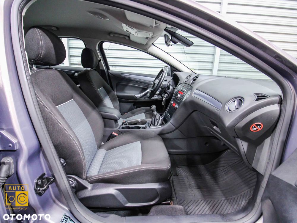 Ford Mondeo 1.6 Silver X - 10