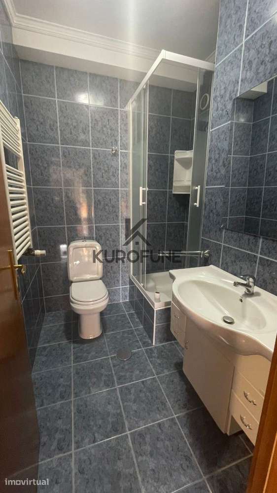 APARTAMENTO T2 PROXIMO À PRAIA DA MADALENA - Grande imagem: 4/24