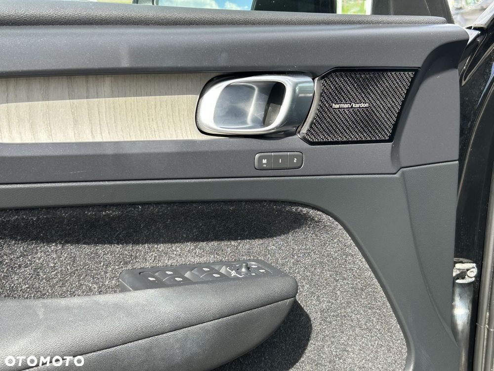 Volvo XC 40 - 11