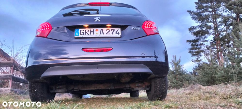 Peugeot 208 PureTech 82 Start & Stop Allure - 16