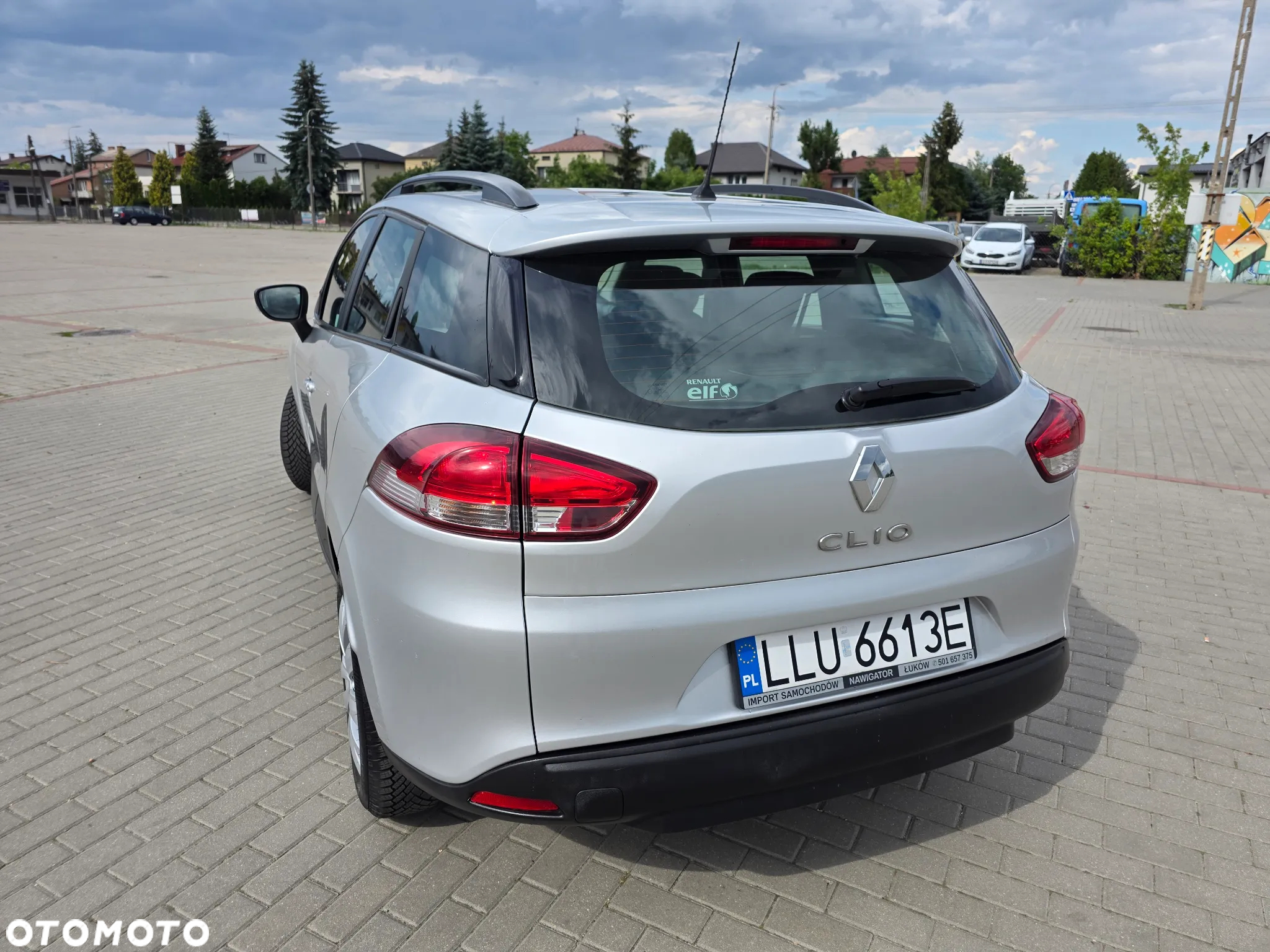 Renault Clio 1.2 16V 75 Expression - 8