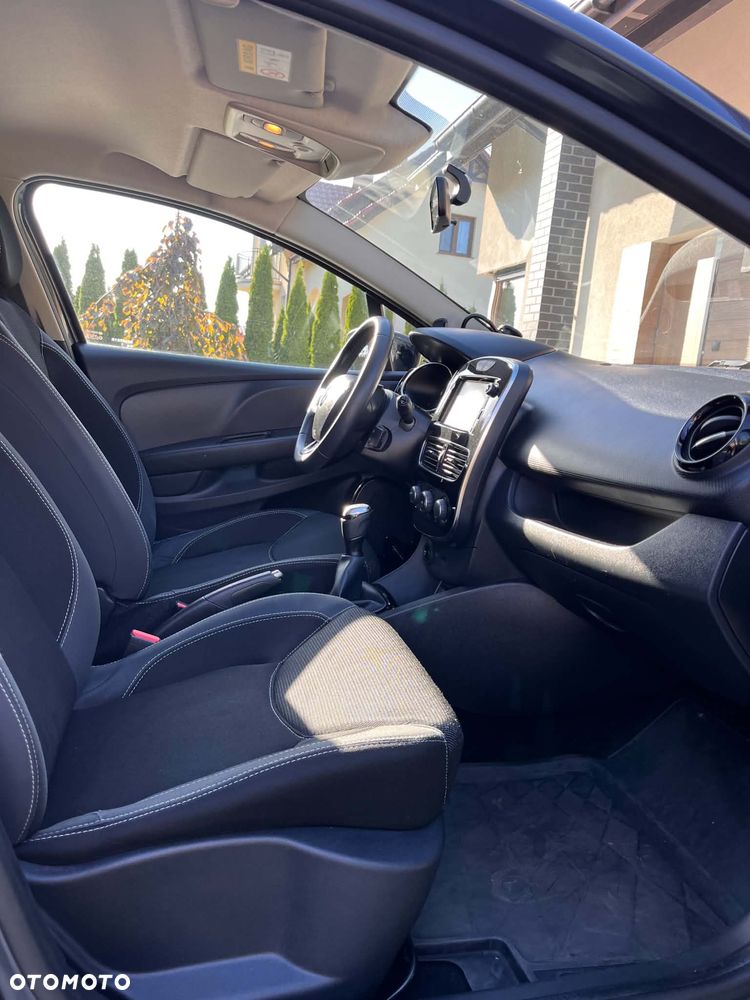 Renault Clio - 8