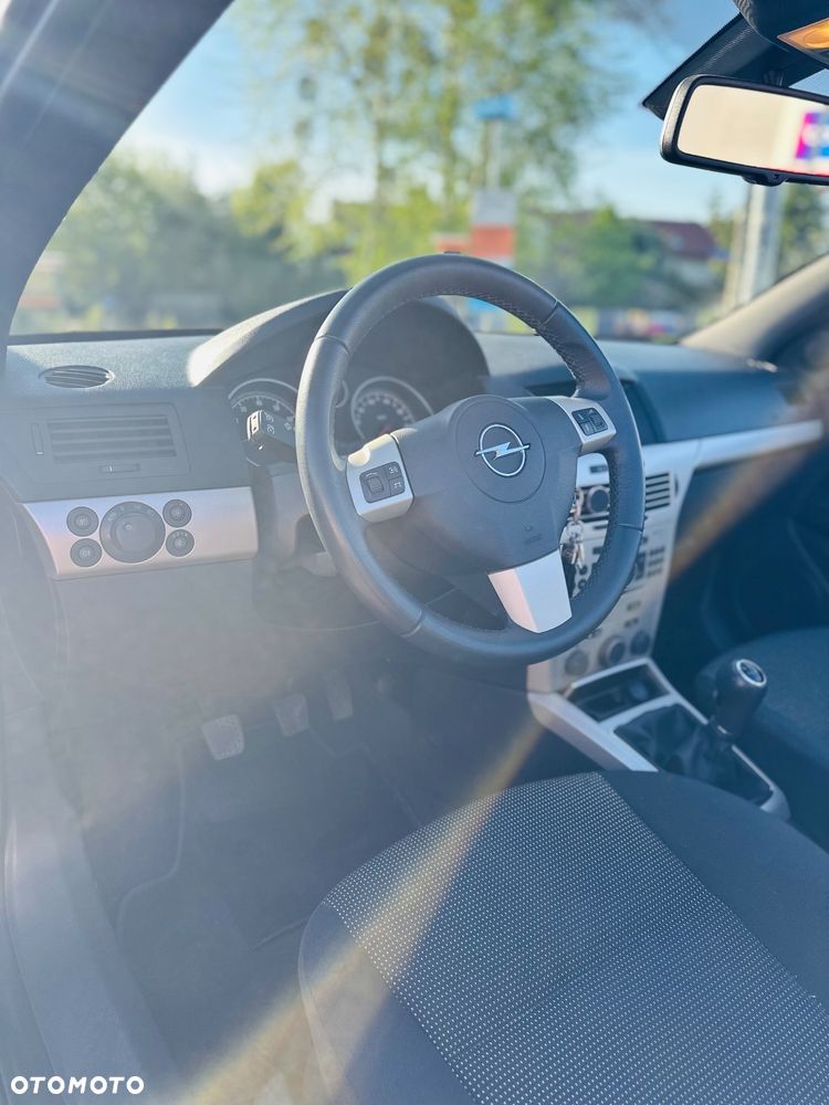 Opel Astra 1.6 Endless Summer - 9